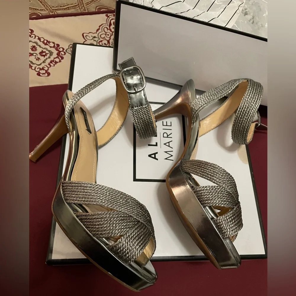 ✨ Stunning Alex Marie Silver Strappy Heels| Metallic Open Toe Sandals| Size: 8